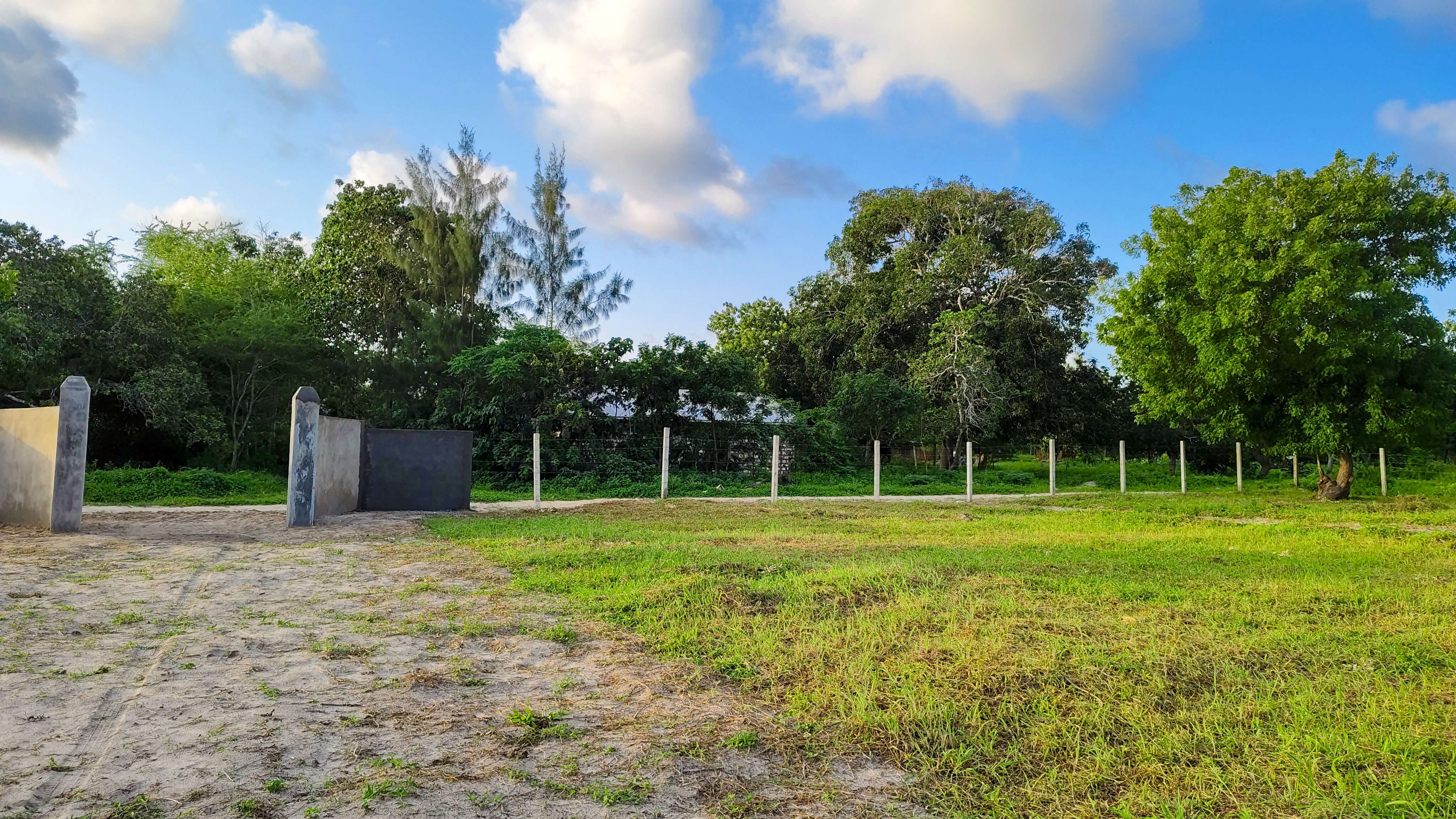Hossanah Estate, Gede Project Pictorial 